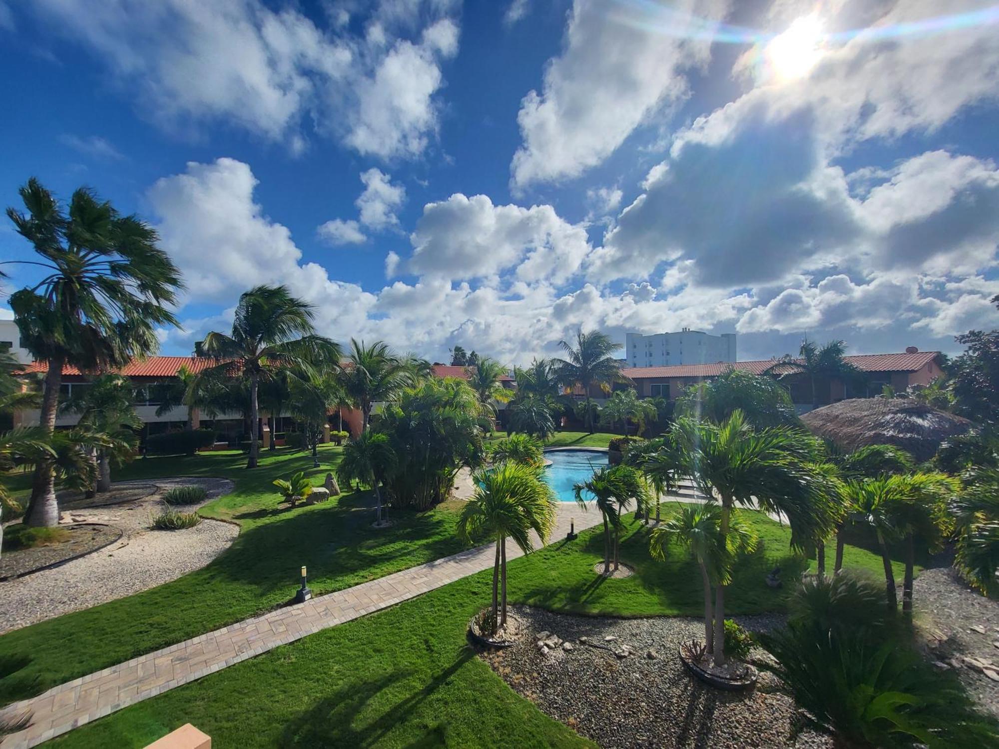 Eagle Beach Luxury House, Walking Distance To The Beach Palm Beach Buitenkant foto
