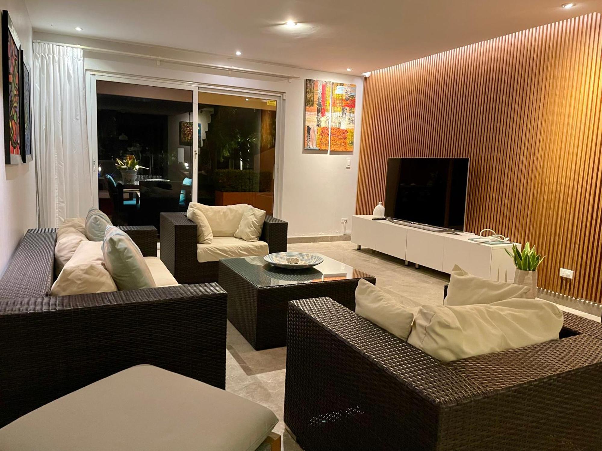 Eagle Beach Luxury House, Walking Distance To The Beach Palm Beach Buitenkant foto