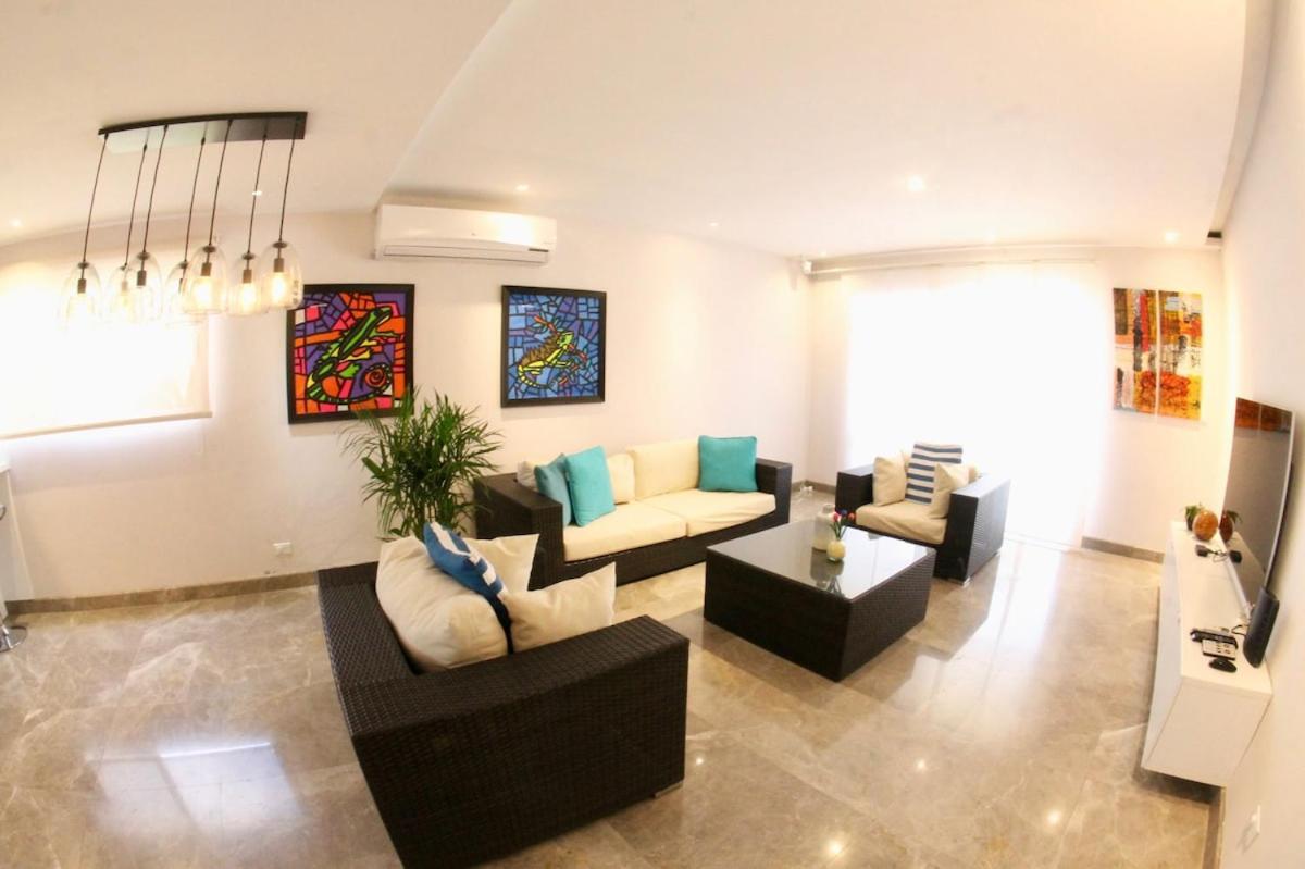 Eagle Beach Luxury House, Walking Distance To The Beach Palm Beach Buitenkant foto